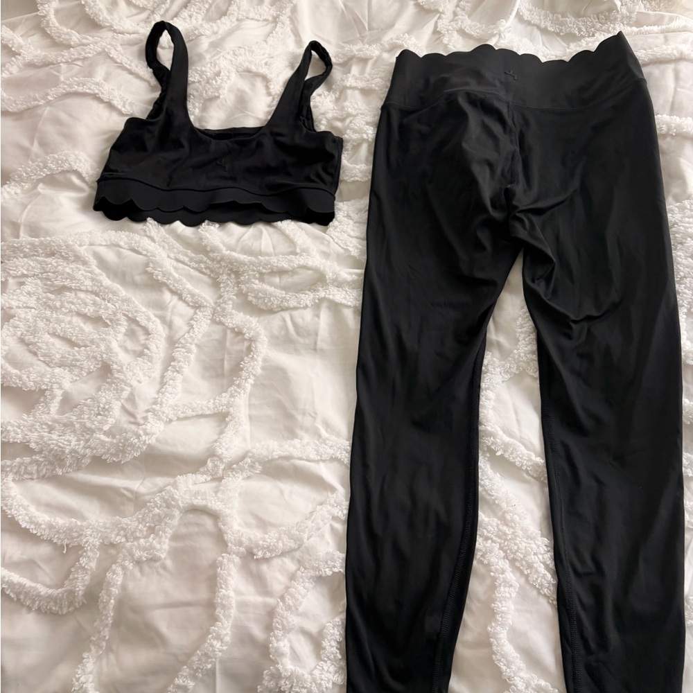 JoyLab Black Scalloped Activewear Set